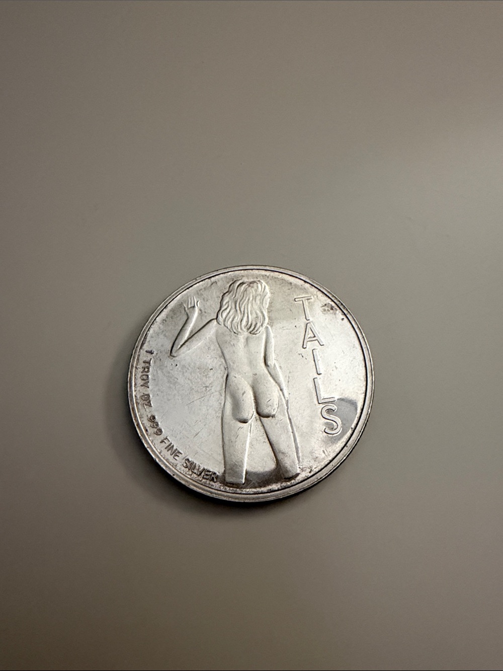 Vintage Nude Woman Collector Coin: 1 Troy Oz Silver - Picture 2 of 2